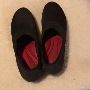Crocs slide on black shoe